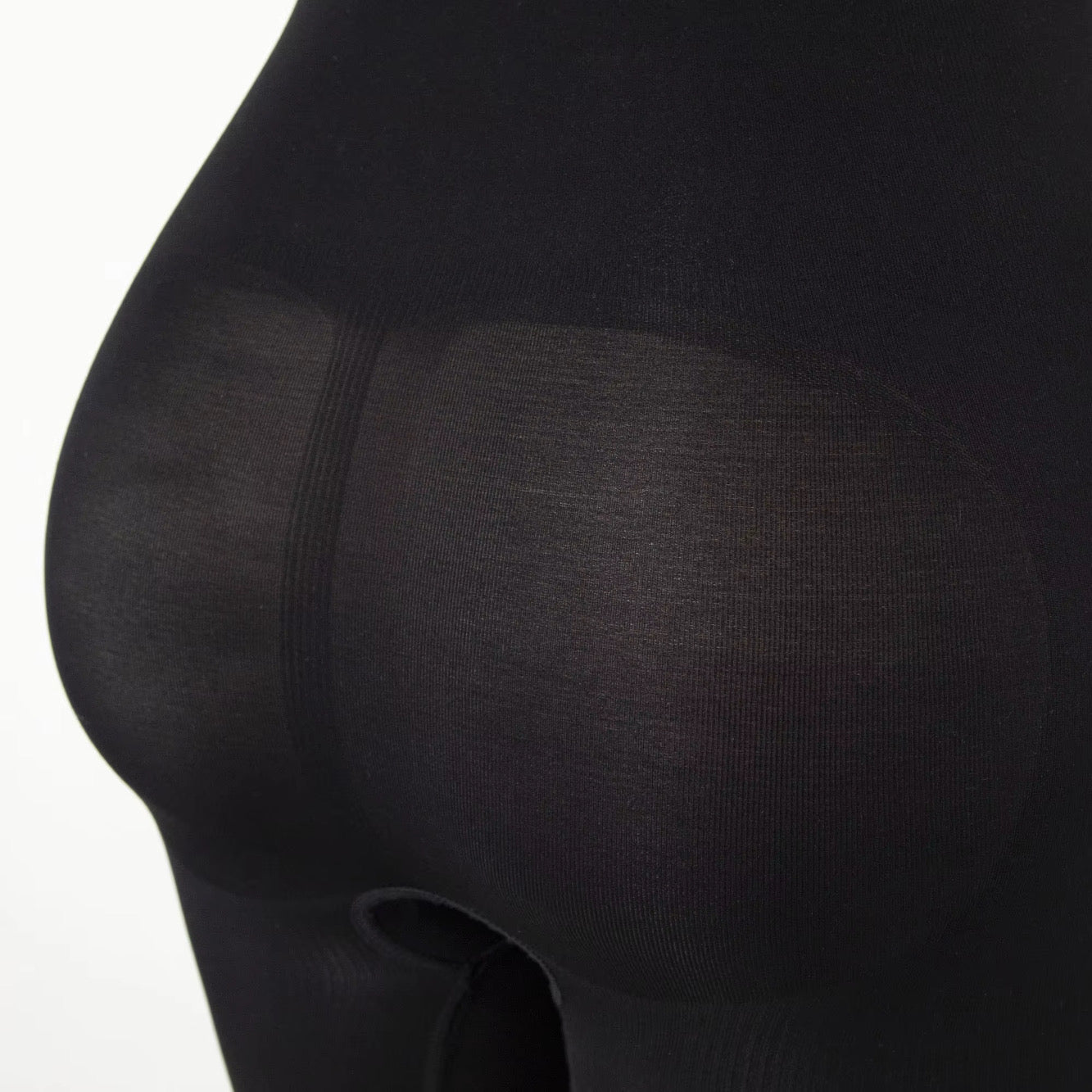 Black CURVÉA Bodyshaper